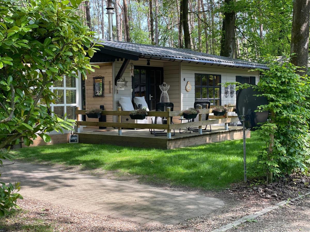 Chalet Sint Zutendaal Eksteriør bilde