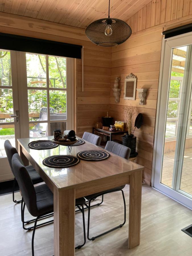 Chalet Sint Zutendaal Eksteriør bilde
